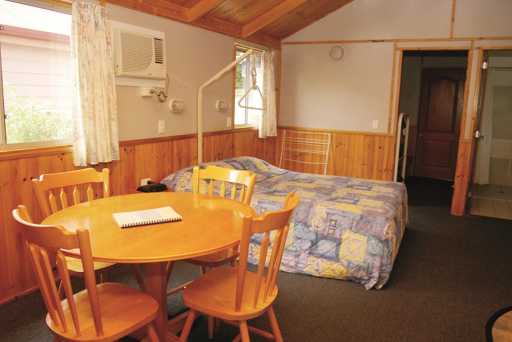 Smugglers Cove Holiday Village Forster Chambre photo